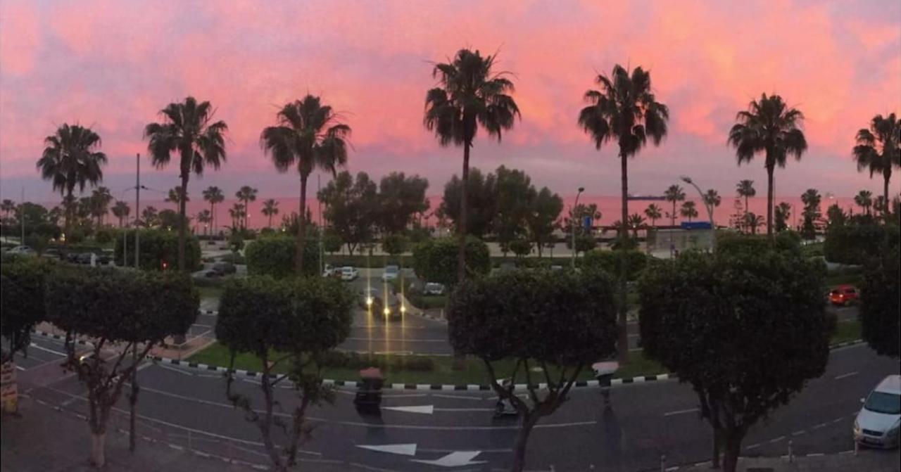 Sea Front & City Center, Amazing Sea View Limassol Exteriör bild