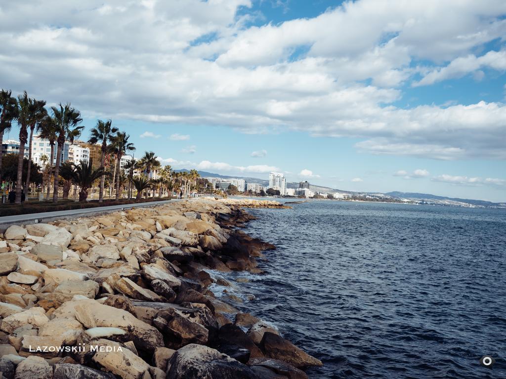 Sea Front & City Center, Amazing Sea View Limassol Exteriör bild