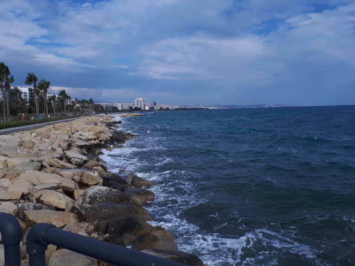 Sea Front & City Center, Amazing Sea View Limassol Exteriör bild
